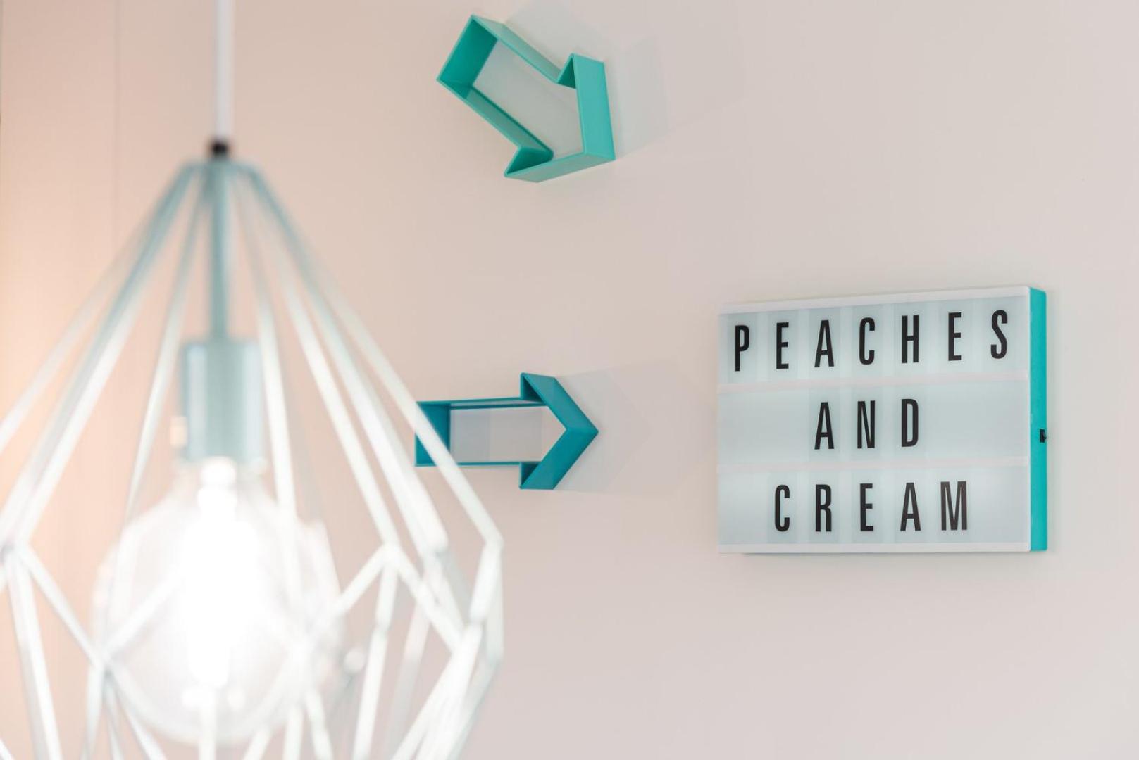 Guestready - Peaches & Cream Apartment Porto Exterior photo